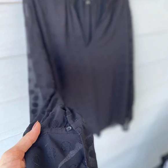Elegant Black Chiffon Blouse - Picture 5 of 5